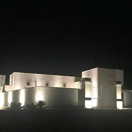 Luna Con Piscina Villa Borgagne