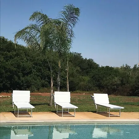Villa Luna Con Piscina