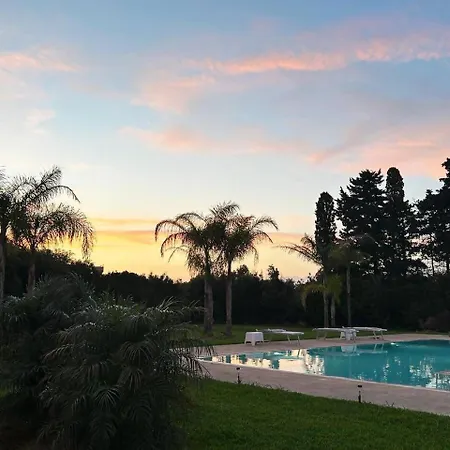 Luna Con Piscina